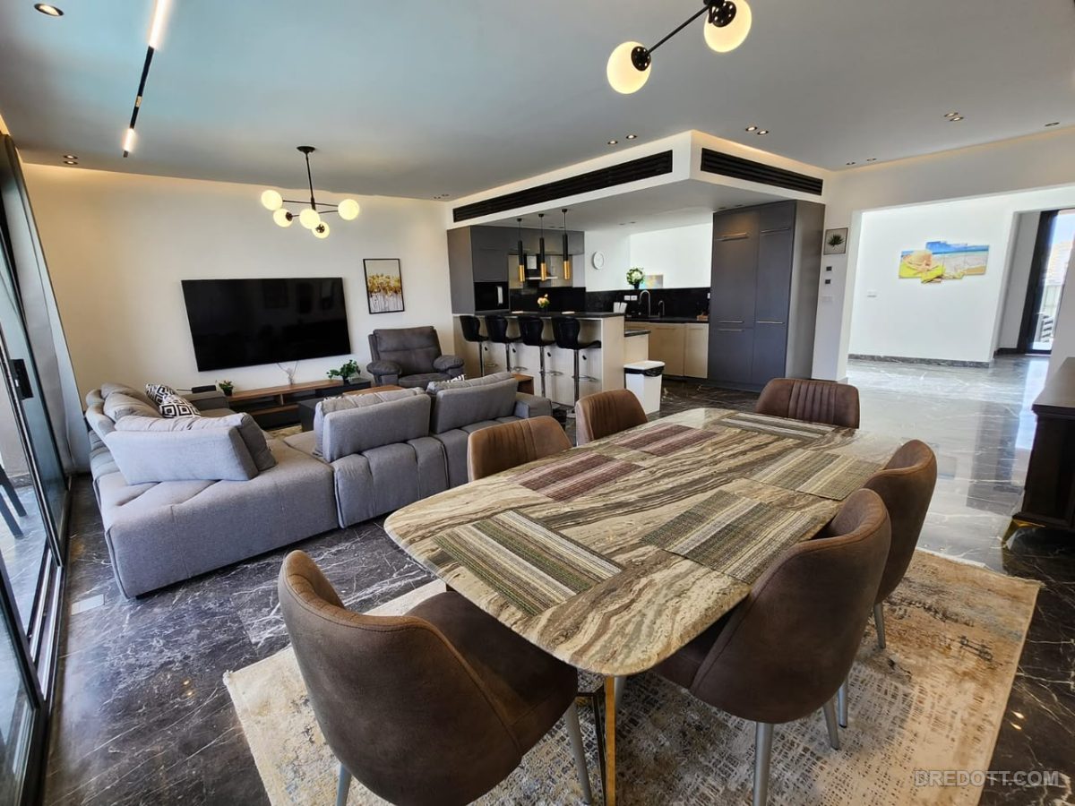 Villa • 4BR • Montazah